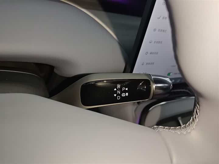 Фото 14 - XPeng G7