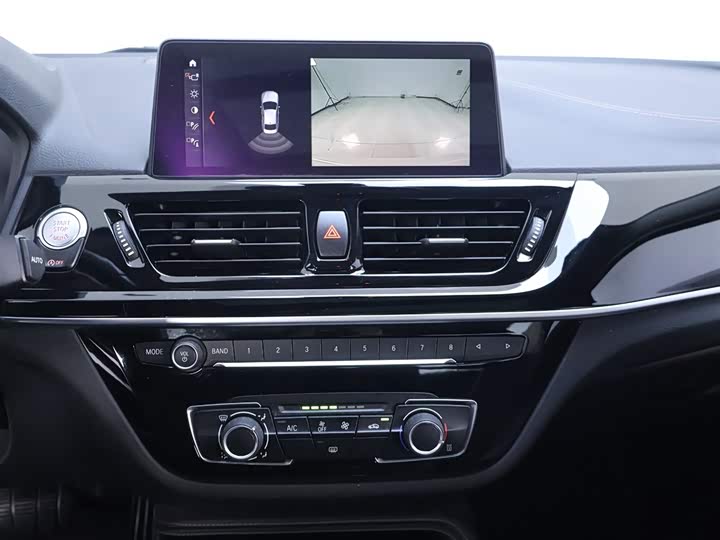 Фото 10 - BMW 1 Series