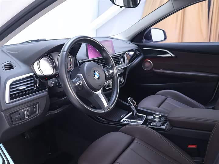 Фото 11 - BMW 1 Series