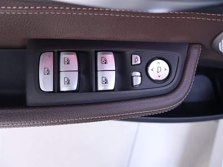 Фото 17 - BMW 1 Series