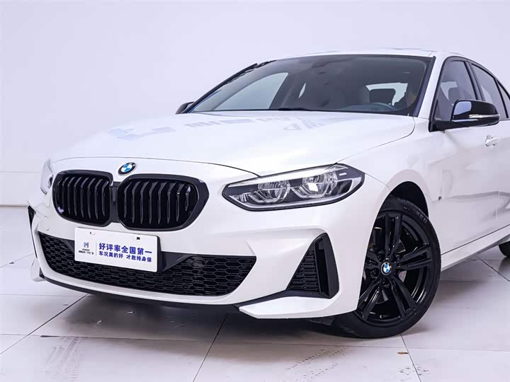 Фото 3 - BMW 1 Series