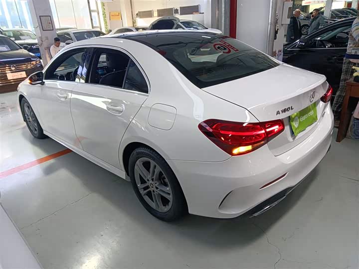 Фото 5 - Mercedes-Benz A-Class