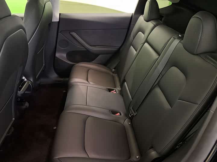 Фото 6 - Tesla Model Y