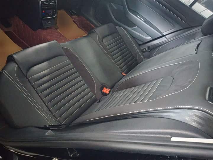 Фото 14 - Volkswagen Magotan