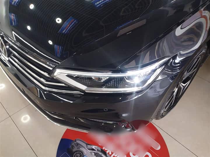 Фото 15 - Volkswagen Magotan