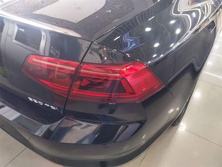 Фото 24 - Volkswagen Magotan