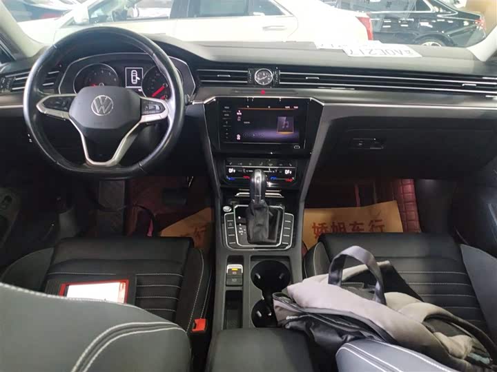 Фото 5 - Volkswagen Magotan