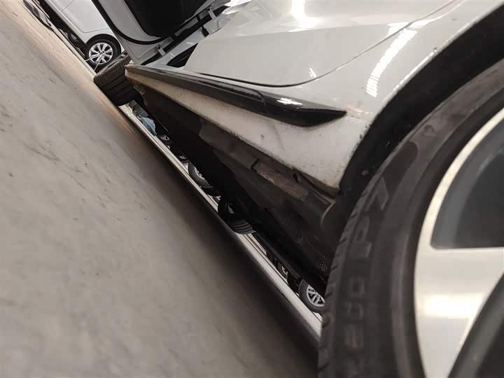 Фото 22 - Audi A4L