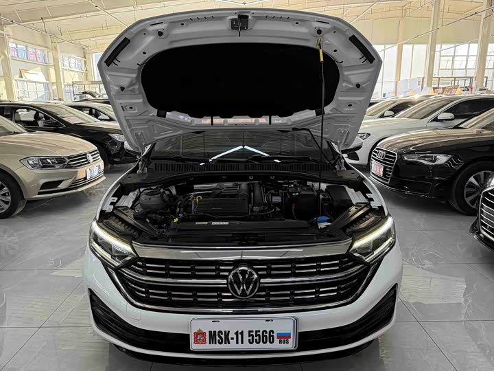 Фото 19 - Volkswagen Sagitar L