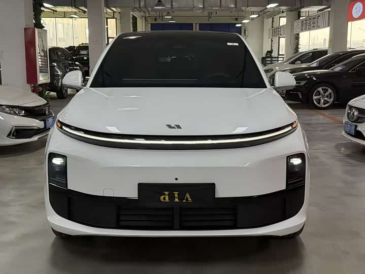 Фото 2 - LiXiang L6