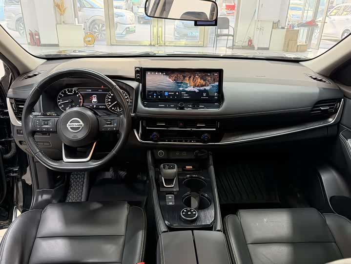 Фото 10 - Nissan X-Trail