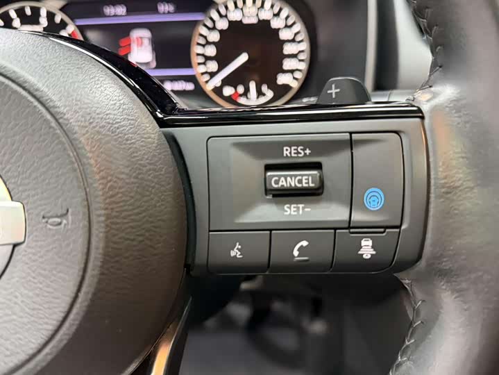 Фото 11 - Nissan X-Trail