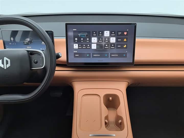 Фото 12 - Leapmotor C16