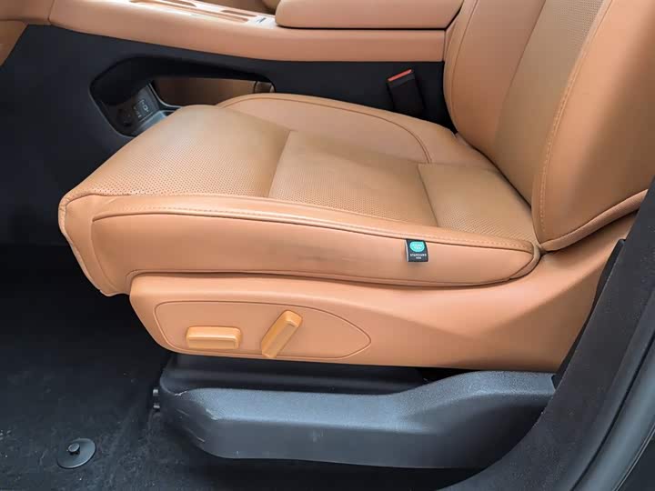 Фото 20 - Leapmotor C16