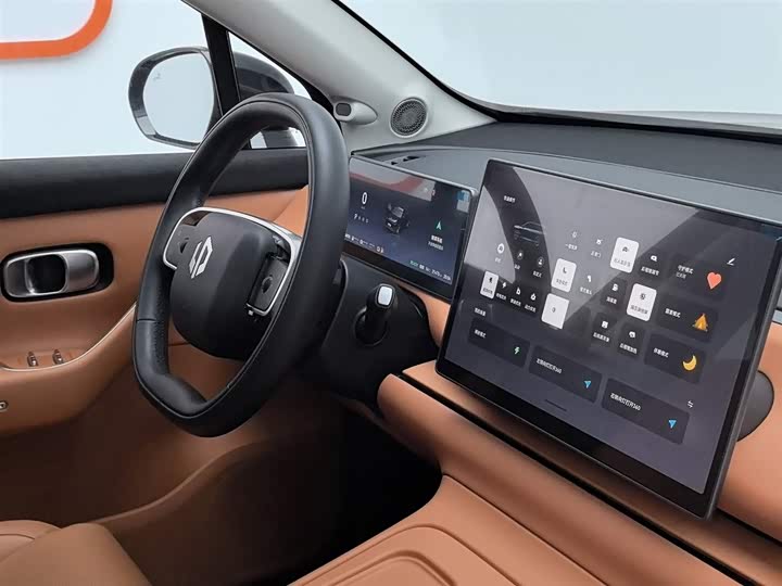 Фото 22 - Leapmotor C16