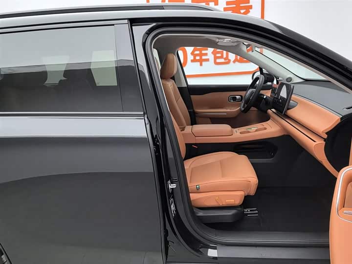 Фото 23 - Leapmotor C16