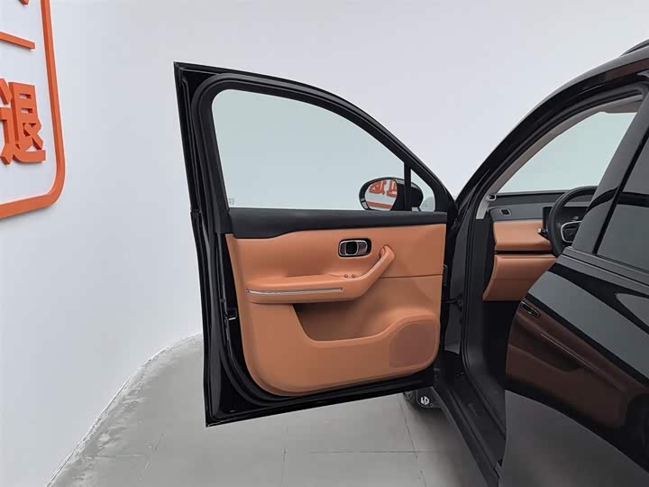 Фото 8 - Leapmotor C16