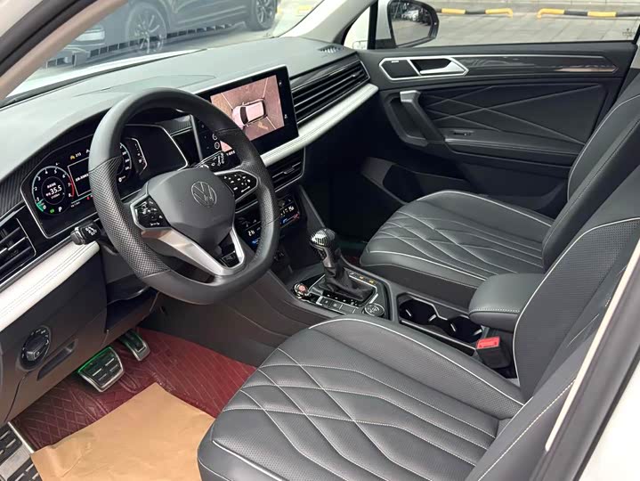 Фото 5 - Volkswagen Tiguan L Pro