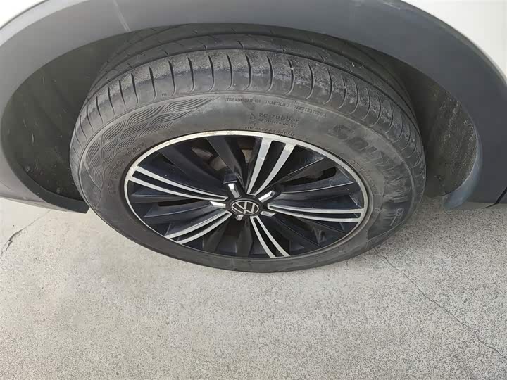 Фото 26 - Volkswagen Tiguan L Pro