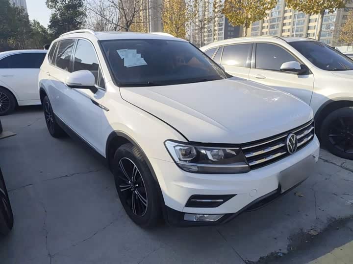 Фото 4 - Volkswagen Tiguan L Pro