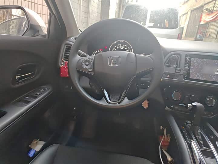 Фото 3 - Honda Vezel