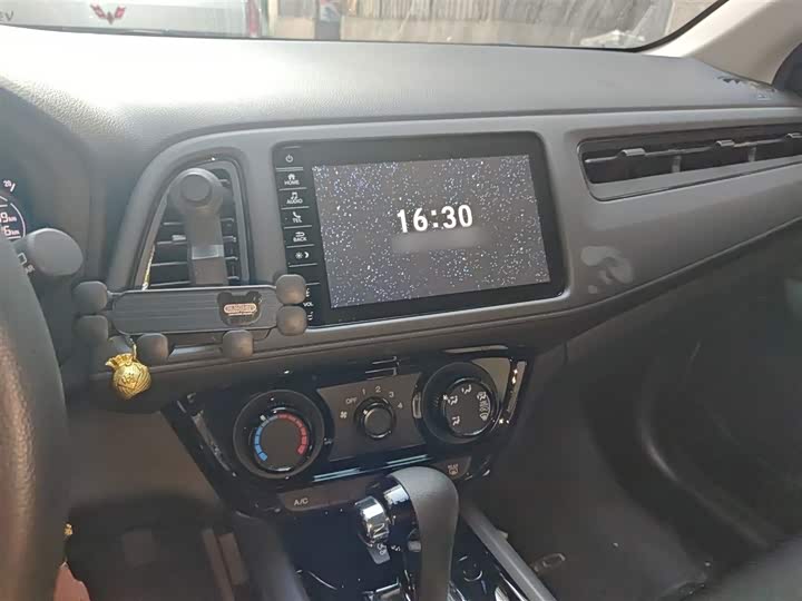 Фото 6 - Honda Vezel