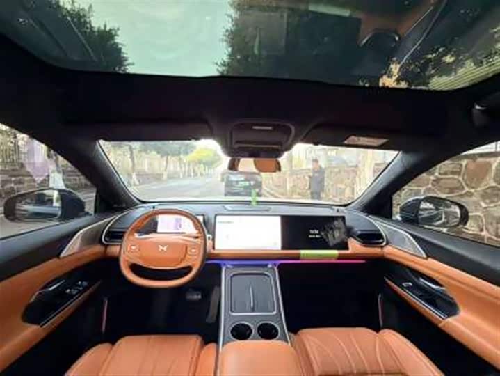 Фото 6 - XPeng G9