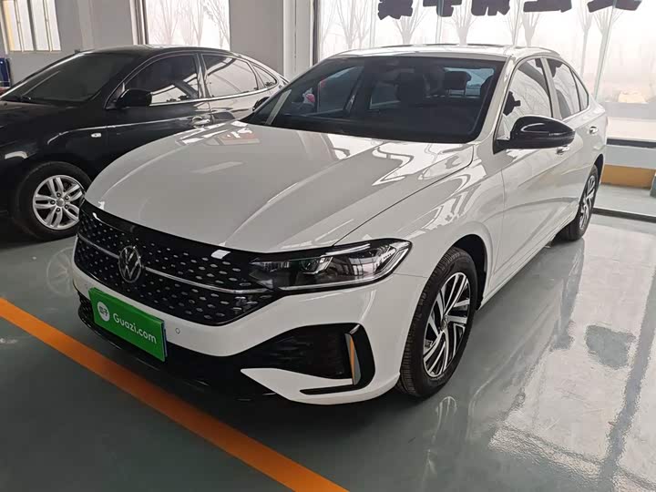 Фото 2 - Volkswagen Lavida