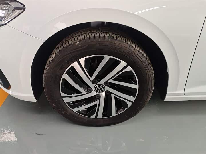 Фото 23 - Volkswagen Lavida