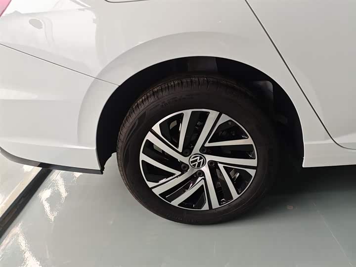 Фото 26 - Volkswagen Lavida