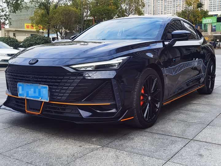 Фото 1 - Changan UNI-V