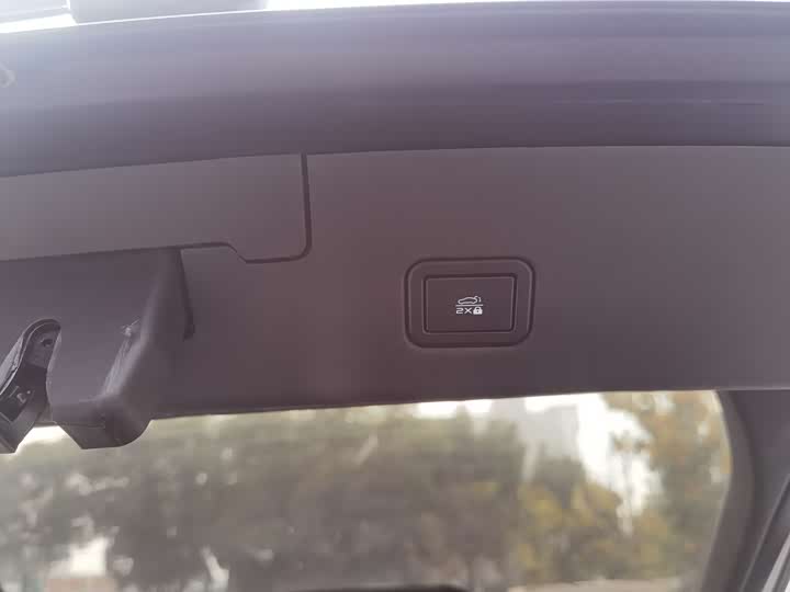 Фото 10 - Changan UNI-V