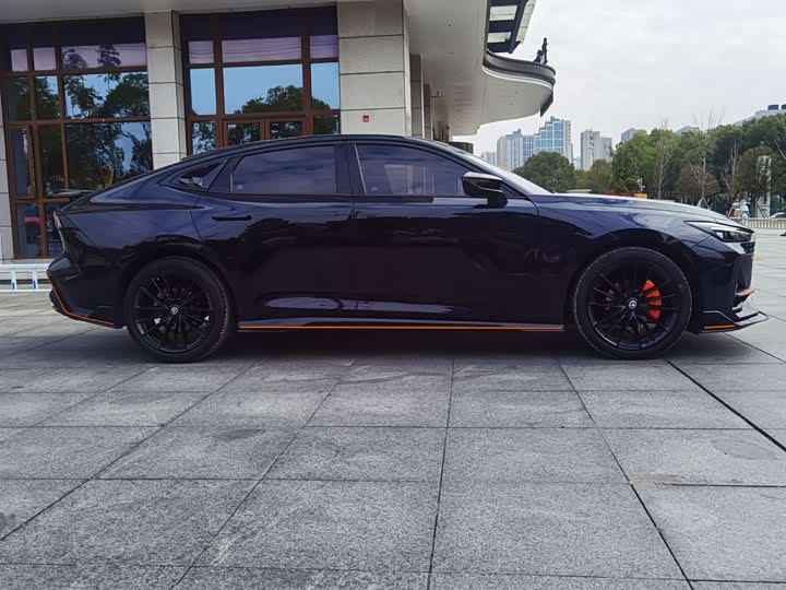 Фото 7 - Changan UNI-V