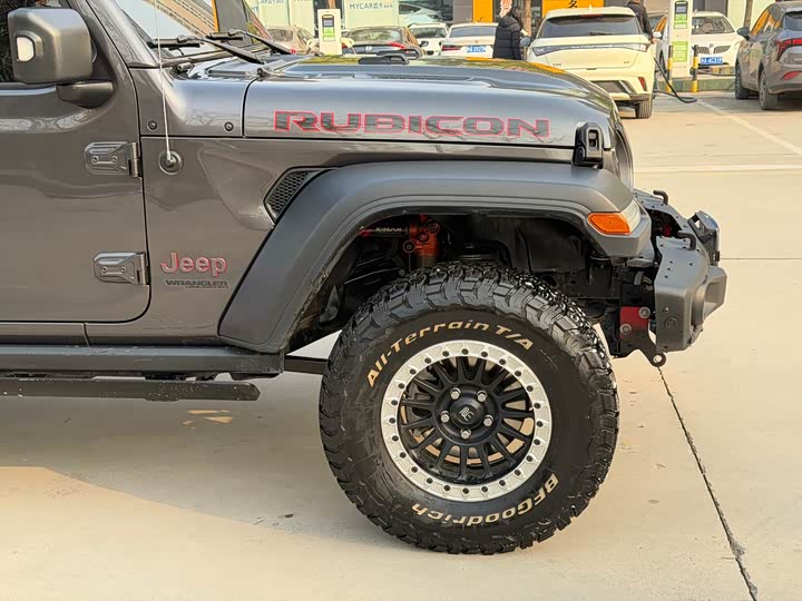 Фото 10 - Jeep Wrangler