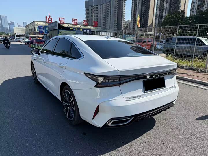 Фото 9 - Chery Arrizo 8