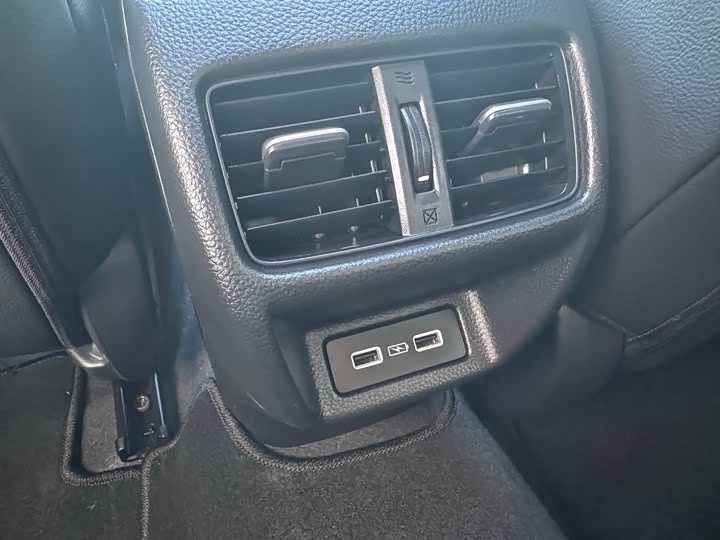 Фото 24 - Honda Integra