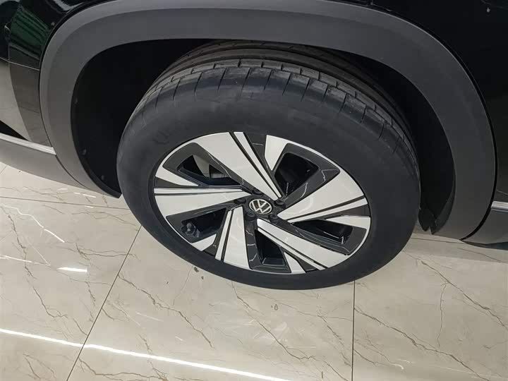 Фото 26 - Volkswagen Teramont Pro