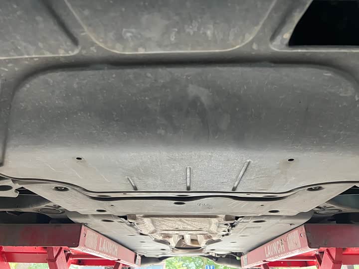 Фото 24 - Volkswagen Lamando L