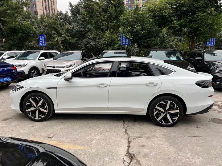 Фото 6 - Volkswagen Lamando L