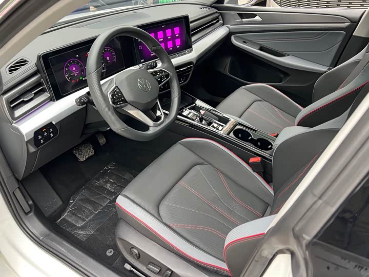 Фото 9 - Volkswagen Lamando L