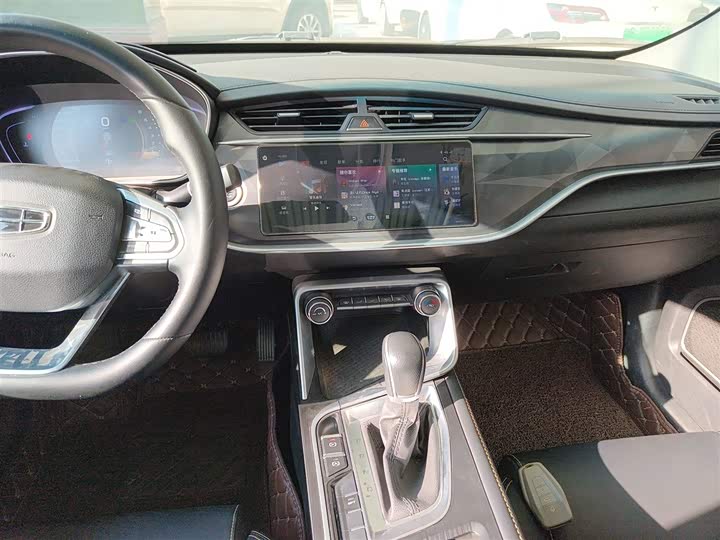 Фото 13 - Geely Binrui