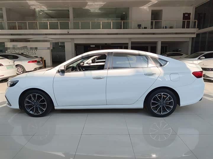 Фото 5 - Geely Binrui