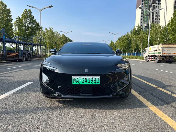 Фото 2 - Avatr 12