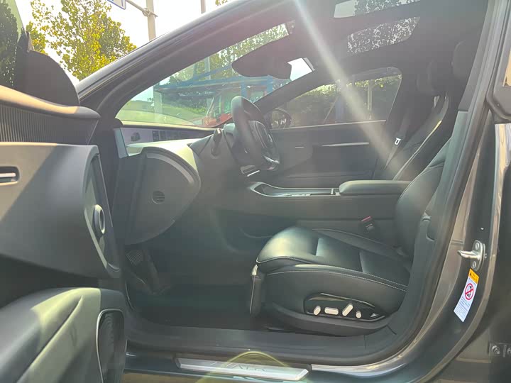 Фото 7 - Avatr 12