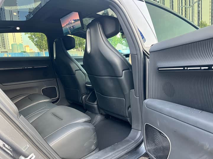 Фото 9 - Avatr 12