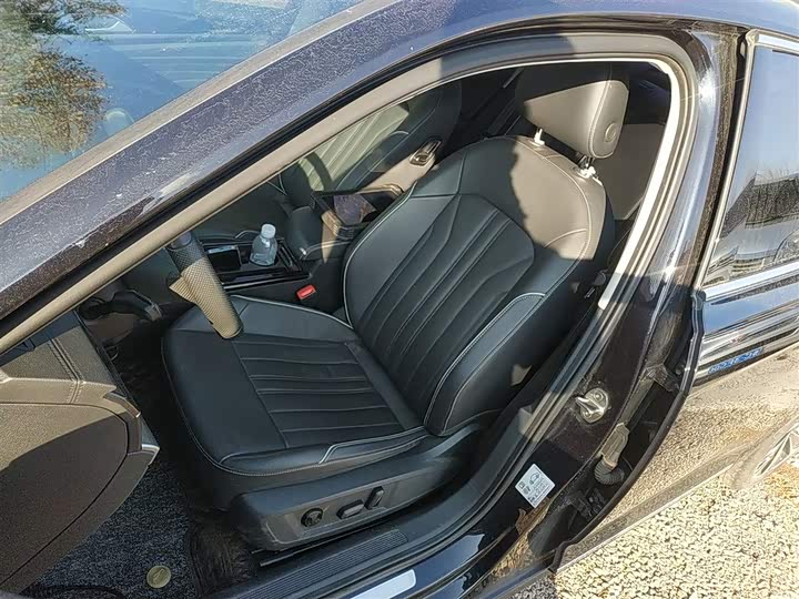 Фото 15 - Volkswagen Passat