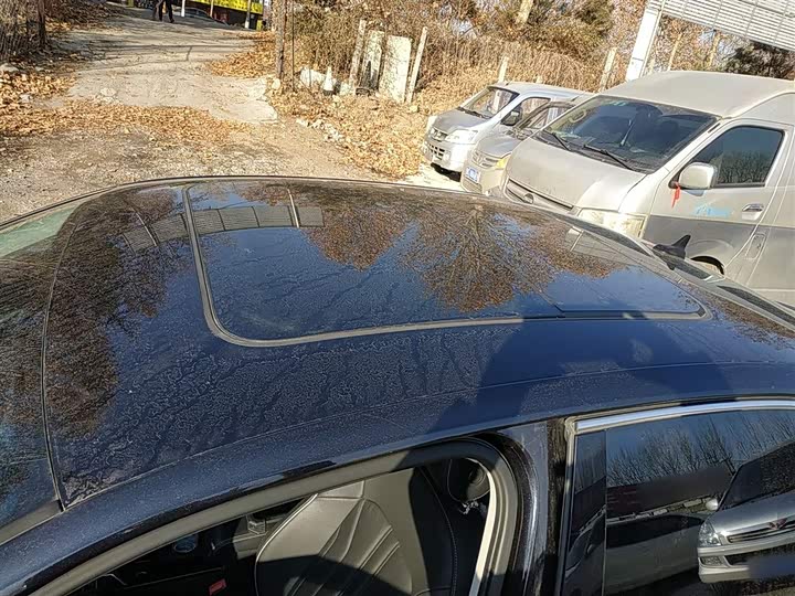 Фото 27 - Volkswagen Passat