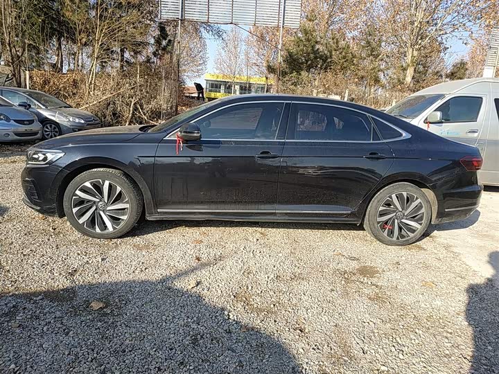 Фото 5 - Volkswagen Passat