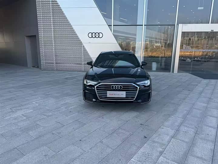 Фото 3 - Audi A6L
