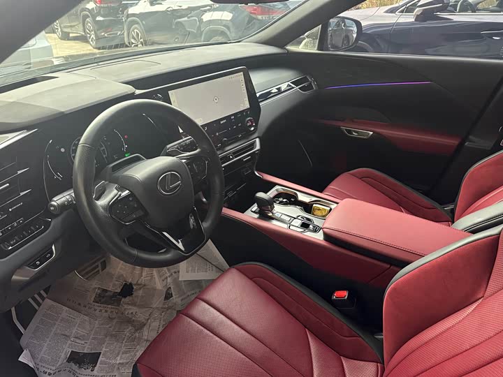 Фото 3 - Lexus RX